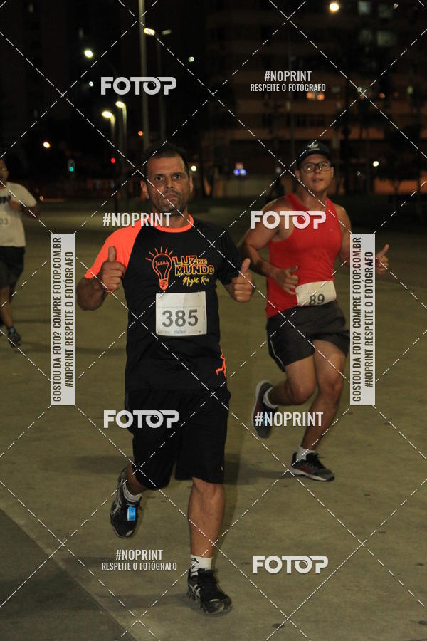 Buy your photos of the eventLuz do Mundo Night Run on Fotop