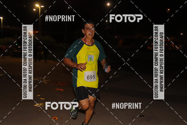 Buy your photos of the eventLuz do Mundo Night Run on Fotop