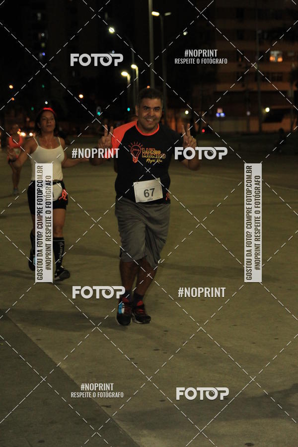 Buy your photos of the eventLuz do Mundo Night Run on Fotop