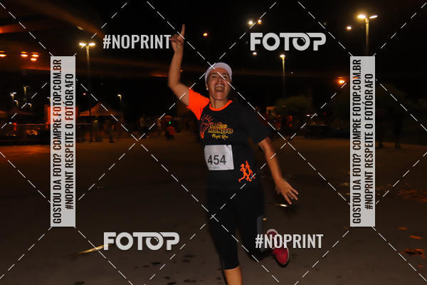 Buy your photos of the eventLuz do Mundo Night Run on Fotop