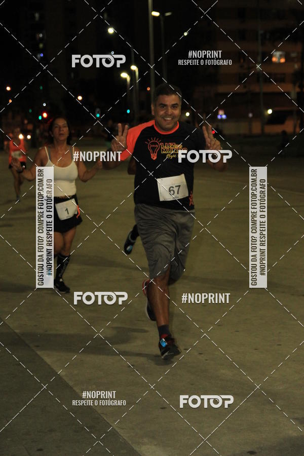 Buy your photos of the eventLuz do Mundo Night Run on Fotop