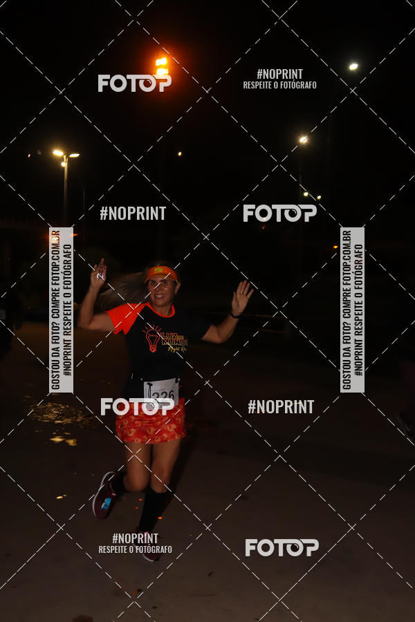 Buy your photos of the eventLuz do Mundo Night Run on Fotop