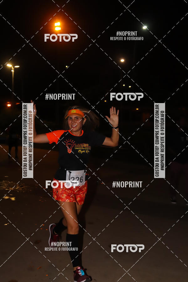 Buy your photos of the eventLuz do Mundo Night Run on Fotop