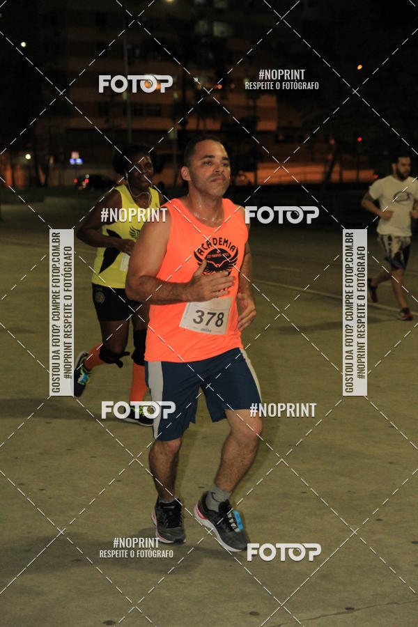 Buy your photos of the eventLuz do Mundo Night Run on Fotop