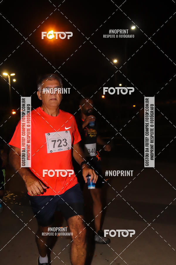 Buy your photos of the eventLuz do Mundo Night Run on Fotop