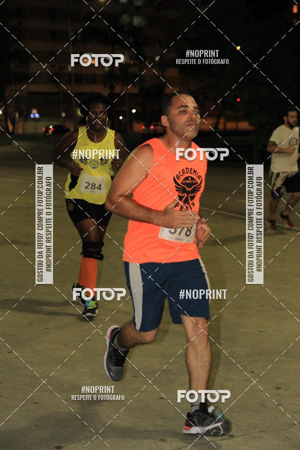 Buy your photos of the eventLuz do Mundo Night Run on Fotop