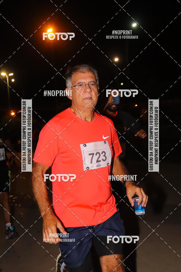 Buy your photos of the eventLuz do Mundo Night Run on Fotop