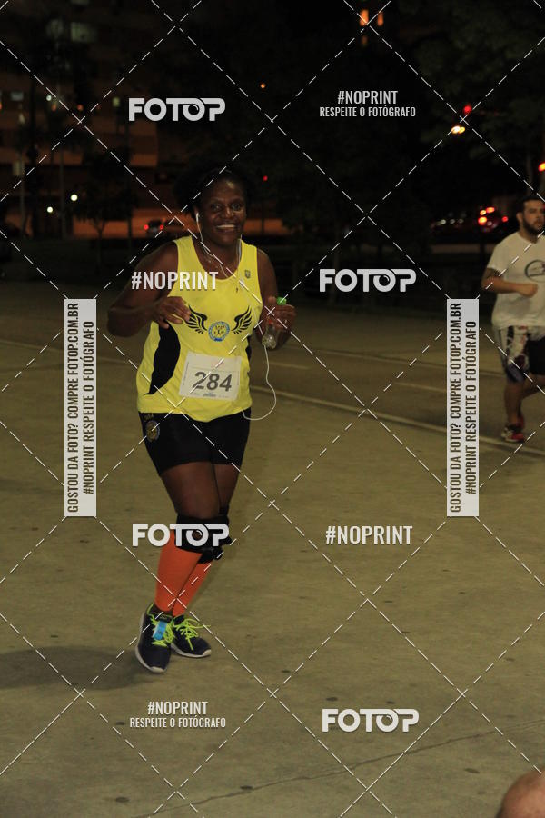 Buy your photos of the eventLuz do Mundo Night Run on Fotop