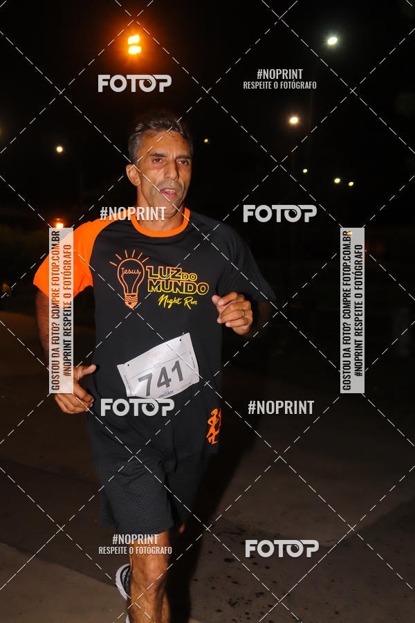 Buy your photos of the eventLuz do Mundo Night Run on Fotop