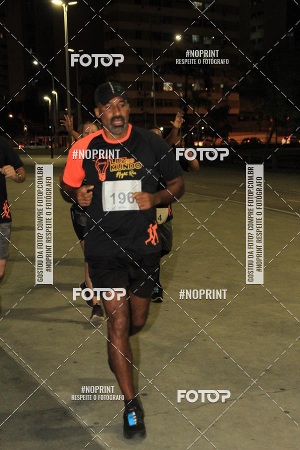 Buy your photos of the eventLuz do Mundo Night Run on Fotop
