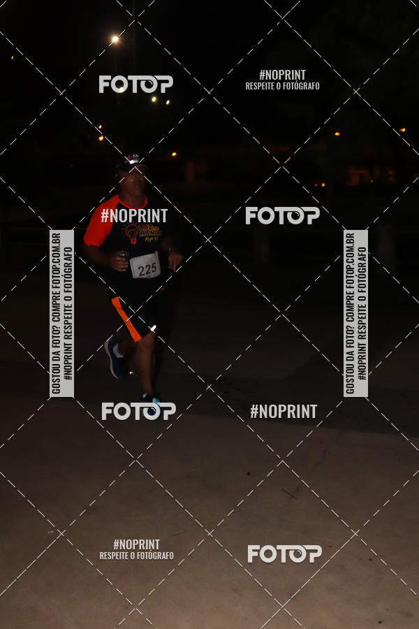 Buy your photos of the eventLuz do Mundo Night Run on Fotop