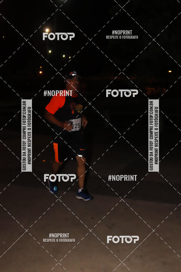 Buy your photos of the eventLuz do Mundo Night Run on Fotop