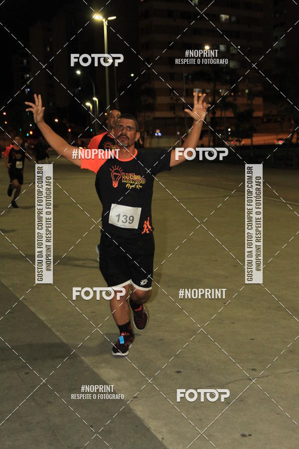 Buy your photos of the eventLuz do Mundo Night Run on Fotop