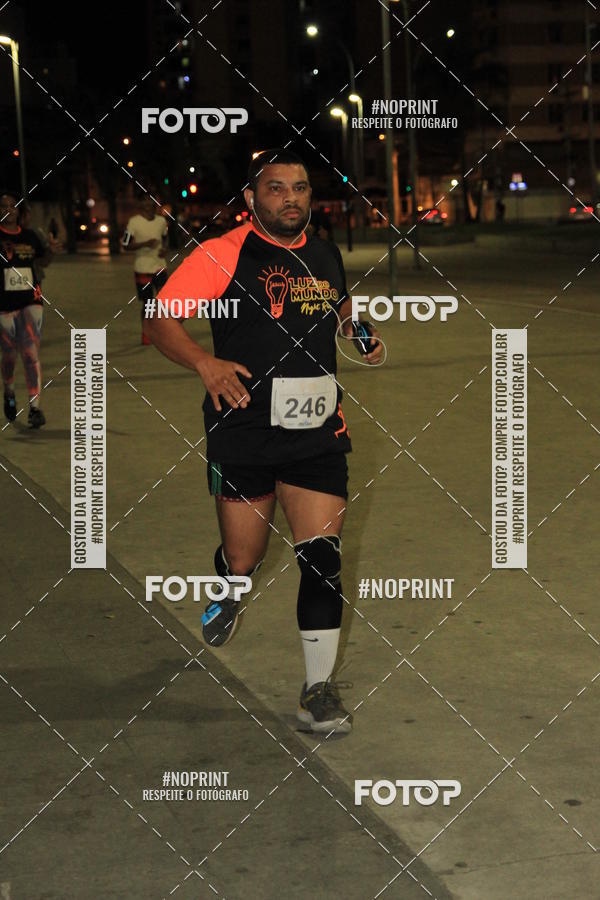 Buy your photos of the eventLuz do Mundo Night Run on Fotop