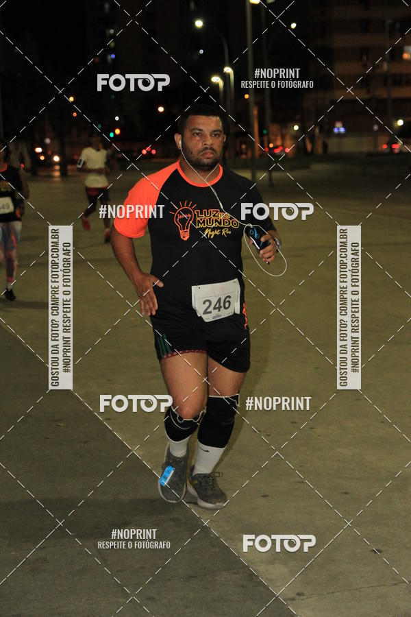 Buy your photos of the eventLuz do Mundo Night Run on Fotop