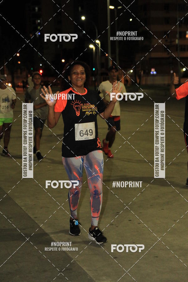 Buy your photos of the eventLuz do Mundo Night Run on Fotop