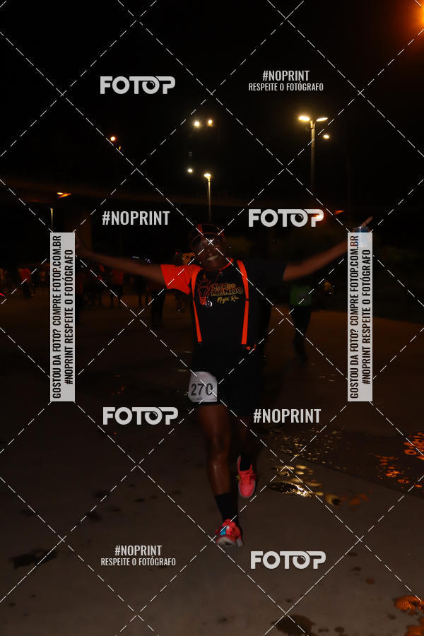 Buy your photos of the eventLuz do Mundo Night Run on Fotop