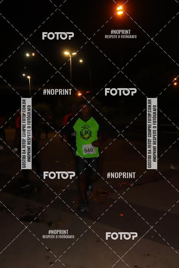 Buy your photos of the eventLuz do Mundo Night Run on Fotop