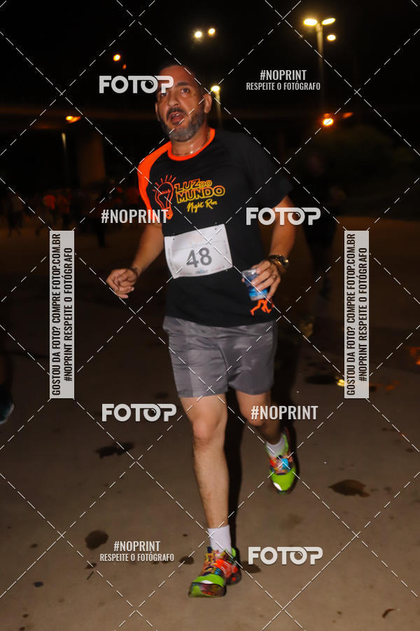 Buy your photos of the eventLuz do Mundo Night Run on Fotop