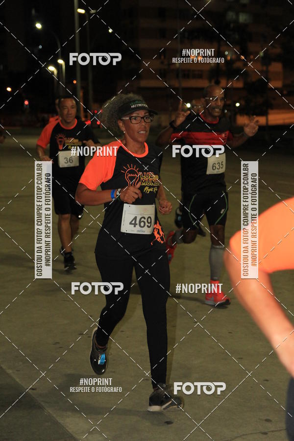 Buy your photos of the eventLuz do Mundo Night Run on Fotop