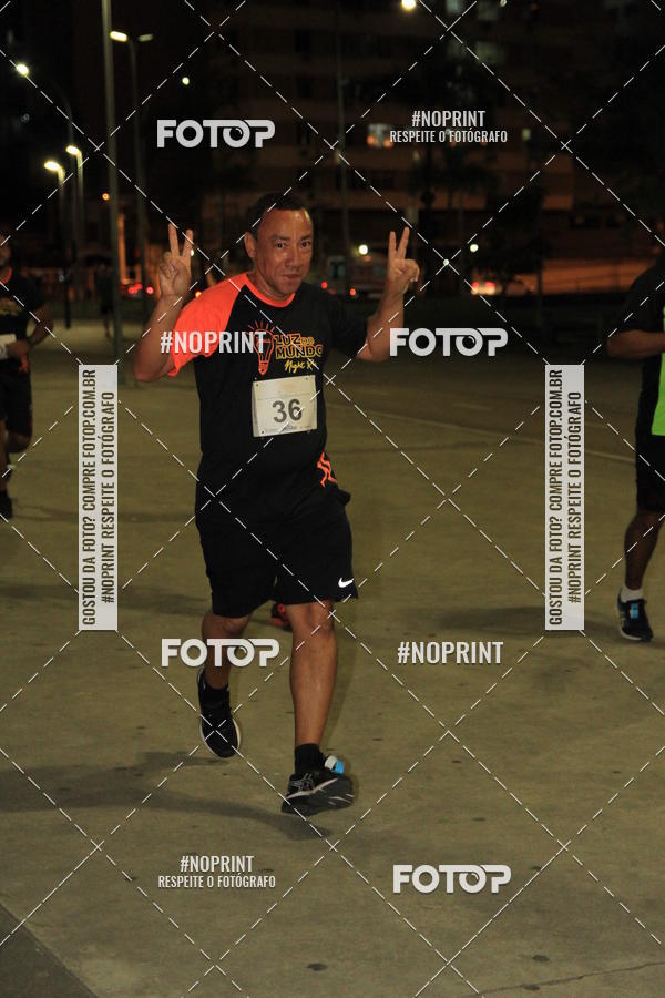 Buy your photos of the eventLuz do Mundo Night Run on Fotop