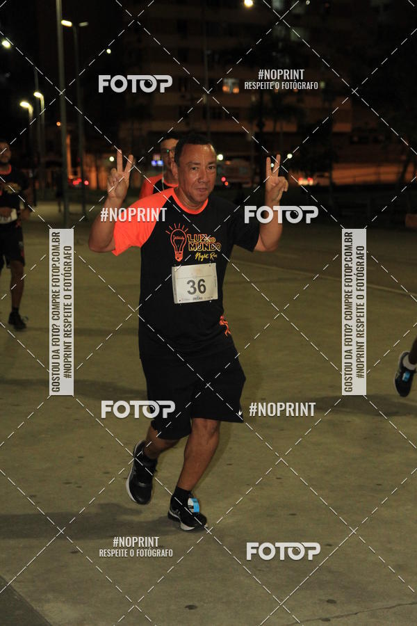 Buy your photos of the eventLuz do Mundo Night Run on Fotop