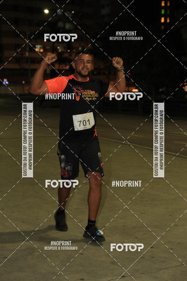 Buy your photos of the eventLuz do Mundo Night Run on Fotop