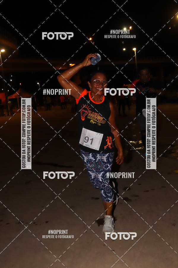Buy your photos of the eventLuz do Mundo Night Run on Fotop