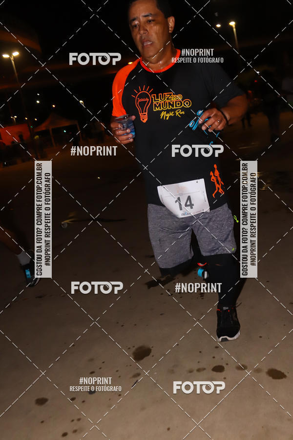 Buy your photos of the eventLuz do Mundo Night Run on Fotop