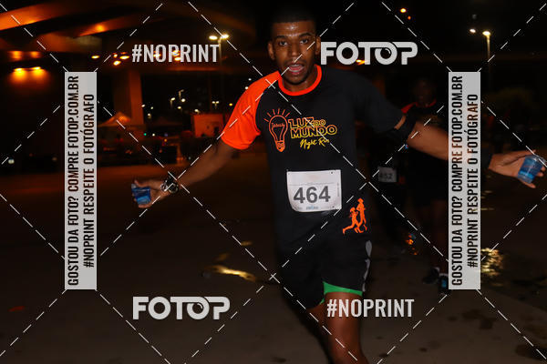 Buy your photos of the eventLuz do Mundo Night Run on Fotop