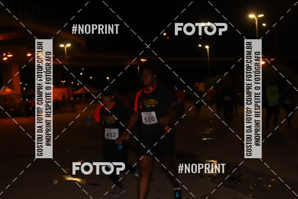 Buy your photos of the eventLuz do Mundo Night Run on Fotop