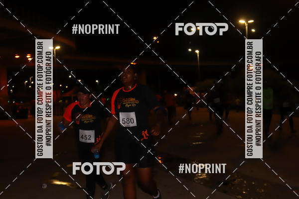 Buy your photos of the eventLuz do Mundo Night Run on Fotop