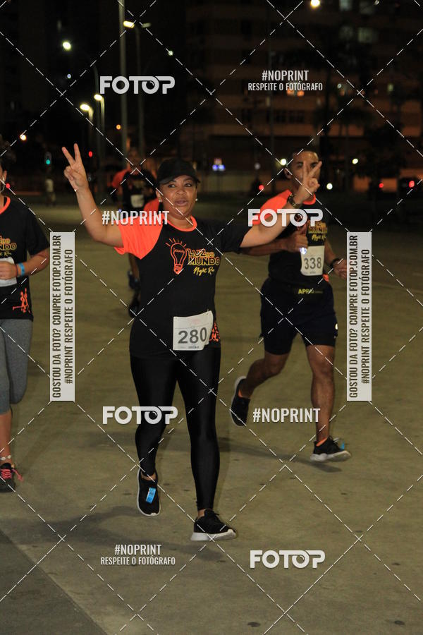 Buy your photos of the eventLuz do Mundo Night Run on Fotop