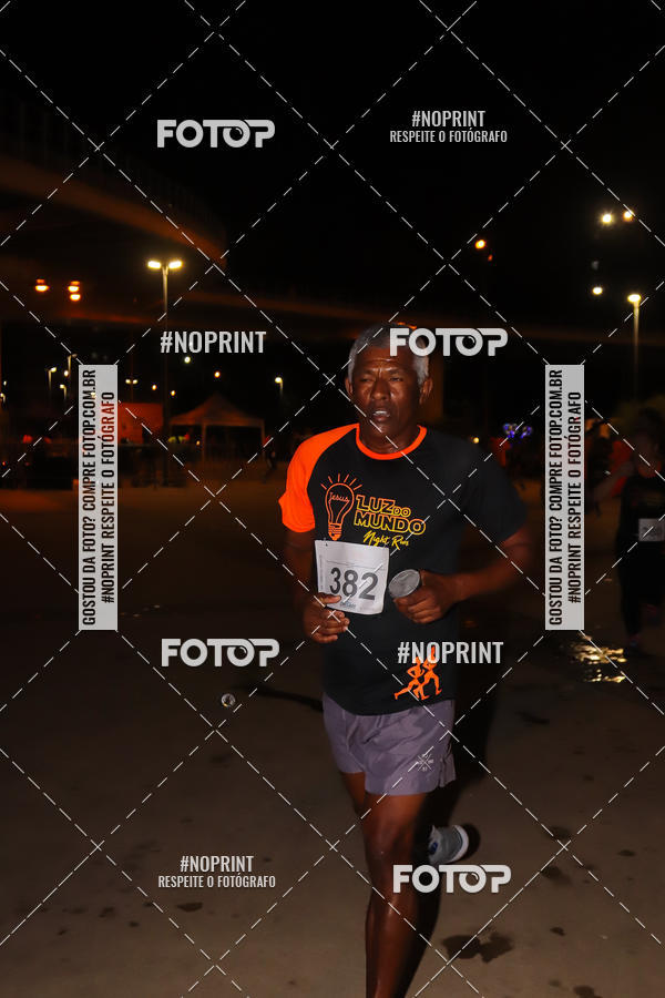 Buy your photos of the eventLuz do Mundo Night Run on Fotop