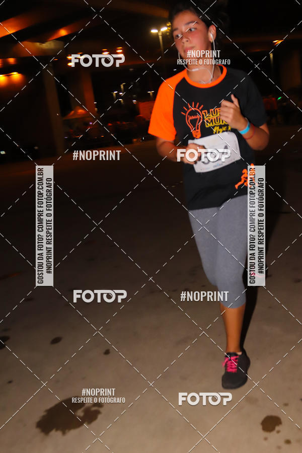 Buy your photos of the eventLuz do Mundo Night Run on Fotop