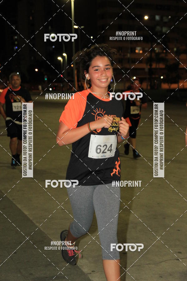 Buy your photos of the eventLuz do Mundo Night Run on Fotop