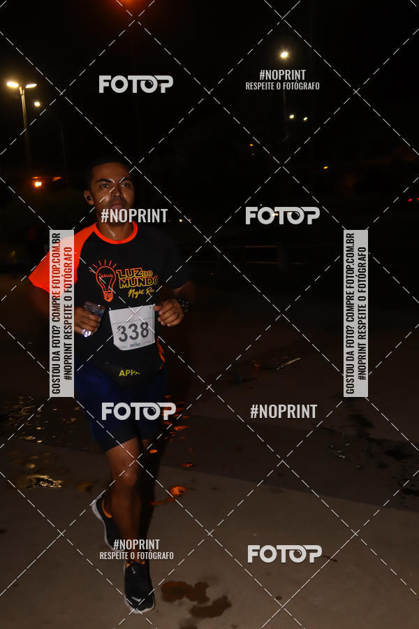 Buy your photos of the eventLuz do Mundo Night Run on Fotop