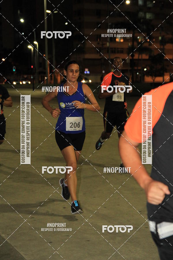 Buy your photos of the eventLuz do Mundo Night Run on Fotop