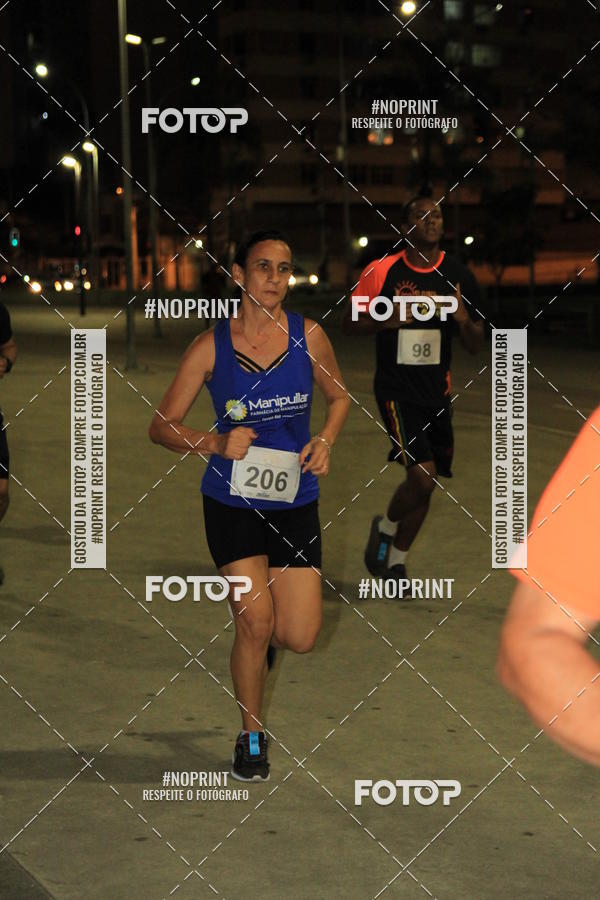 Buy your photos of the eventLuz do Mundo Night Run on Fotop