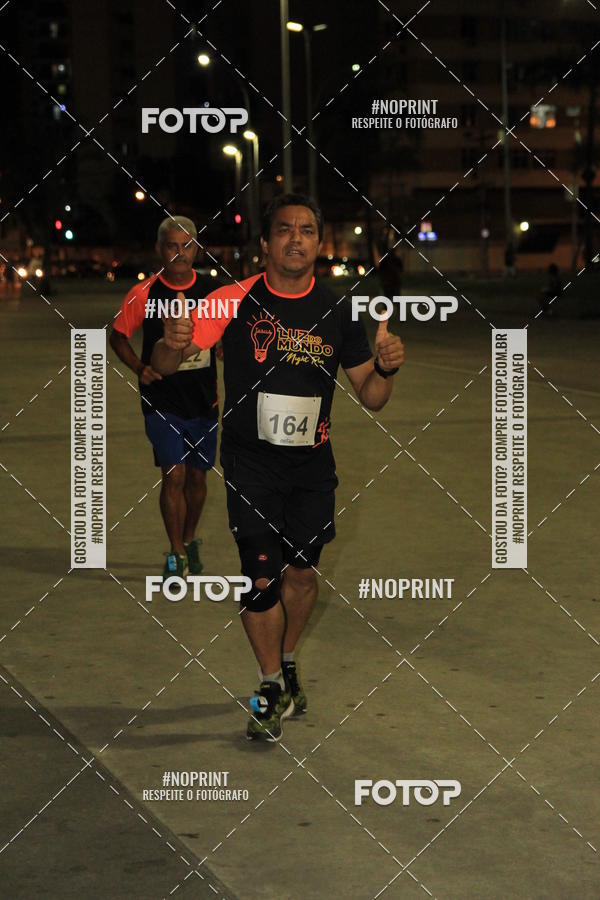 Buy your photos of the eventLuz do Mundo Night Run on Fotop