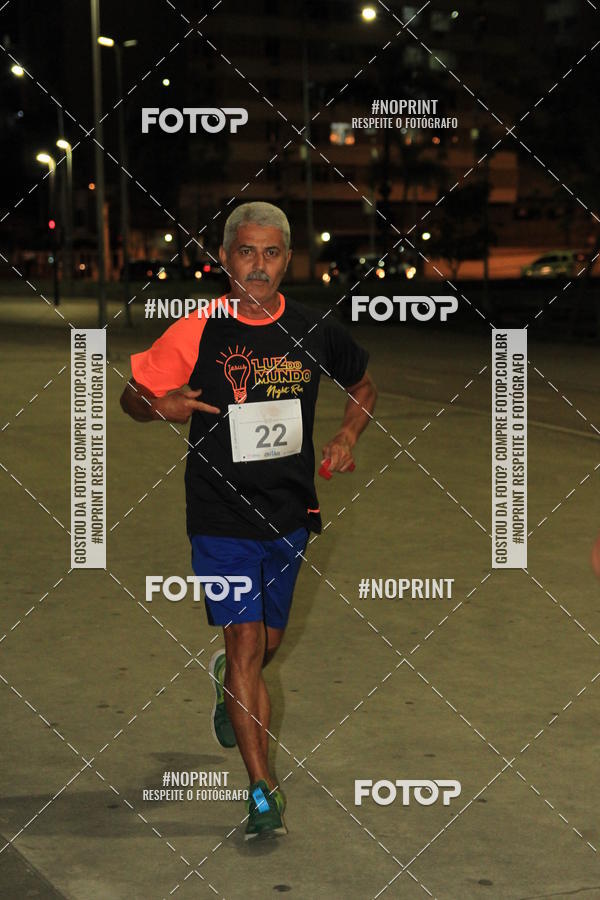 Buy your photos of the eventLuz do Mundo Night Run on Fotop