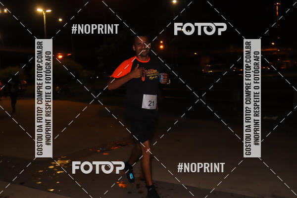 Buy your photos of the eventLuz do Mundo Night Run on Fotop