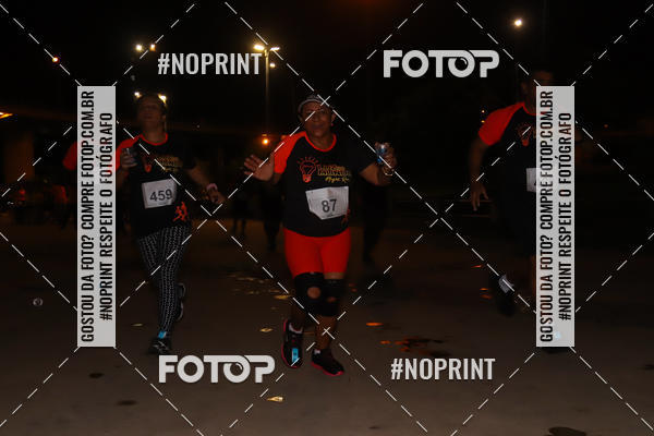 Buy your photos of the eventLuz do Mundo Night Run on Fotop