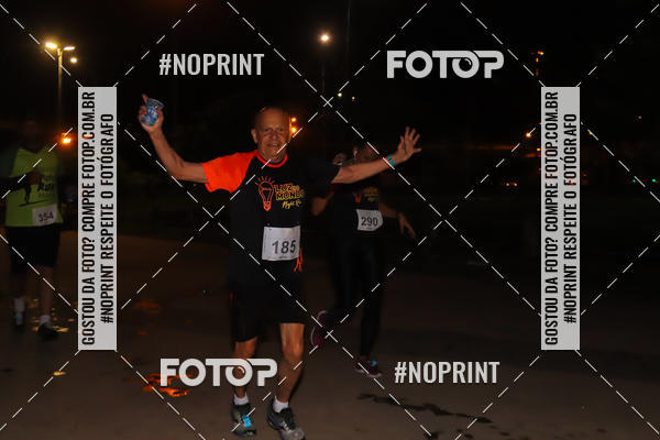 Buy your photos of the eventLuz do Mundo Night Run on Fotop