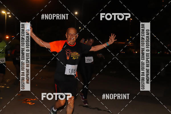 Buy your photos of the eventLuz do Mundo Night Run on Fotop