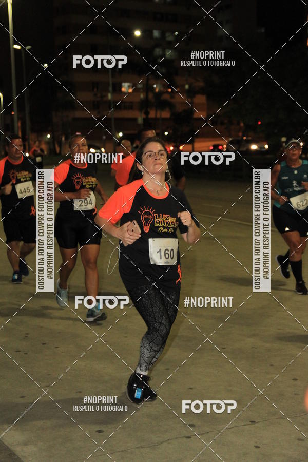 Buy your photos of the eventLuz do Mundo Night Run on Fotop