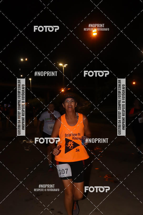Buy your photos of the eventLuz do Mundo Night Run on Fotop