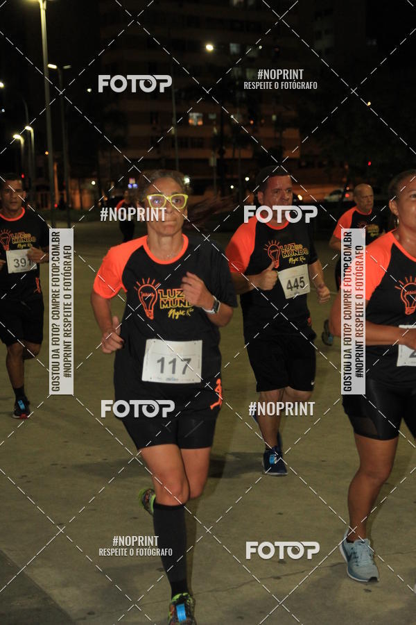 Buy your photos of the eventLuz do Mundo Night Run on Fotop
