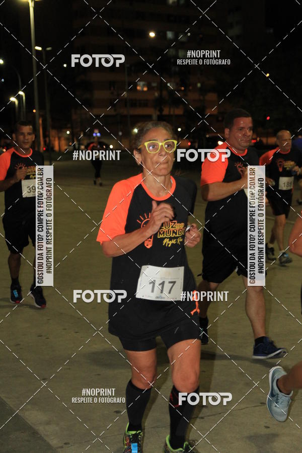 Buy your photos of the eventLuz do Mundo Night Run on Fotop