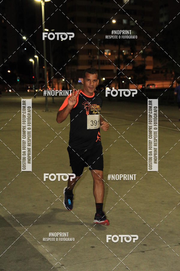 Buy your photos of the eventLuz do Mundo Night Run on Fotop